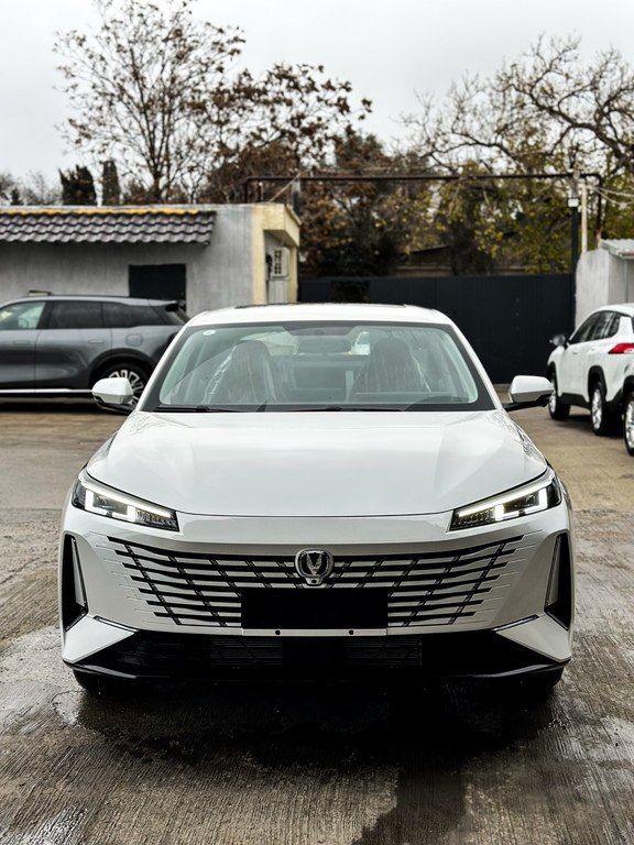 Changan Eado, 1.5 L, 9.07 kWh, 2025 il, yeni — Avtomobillər, Bakı