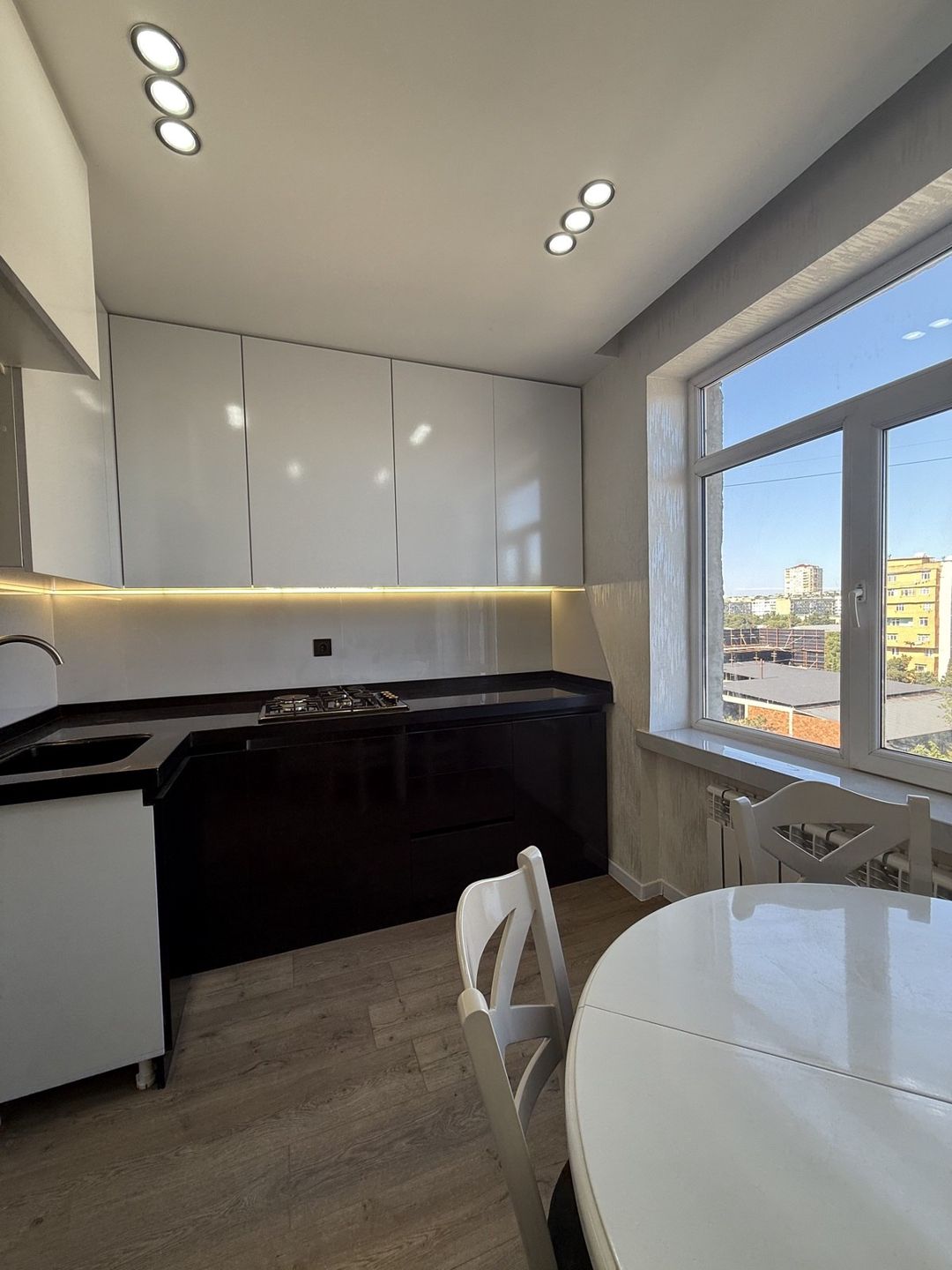Satılır 2 otaqlı köhnə tikili 65 m² — Mənzil, Bakı (10)