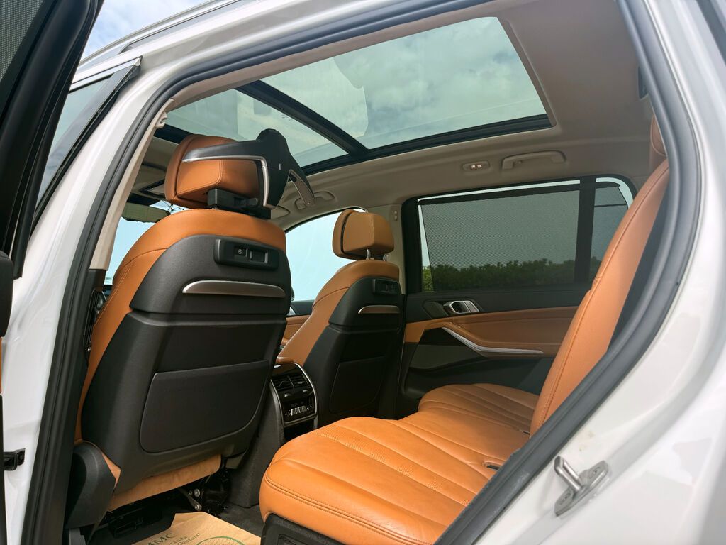 Bəy gəlin maşını BMW X7.Sürücüsüz verilmir.Toy, nişan, və digər — Minik avtomobili icarəsi, Bakı (10)