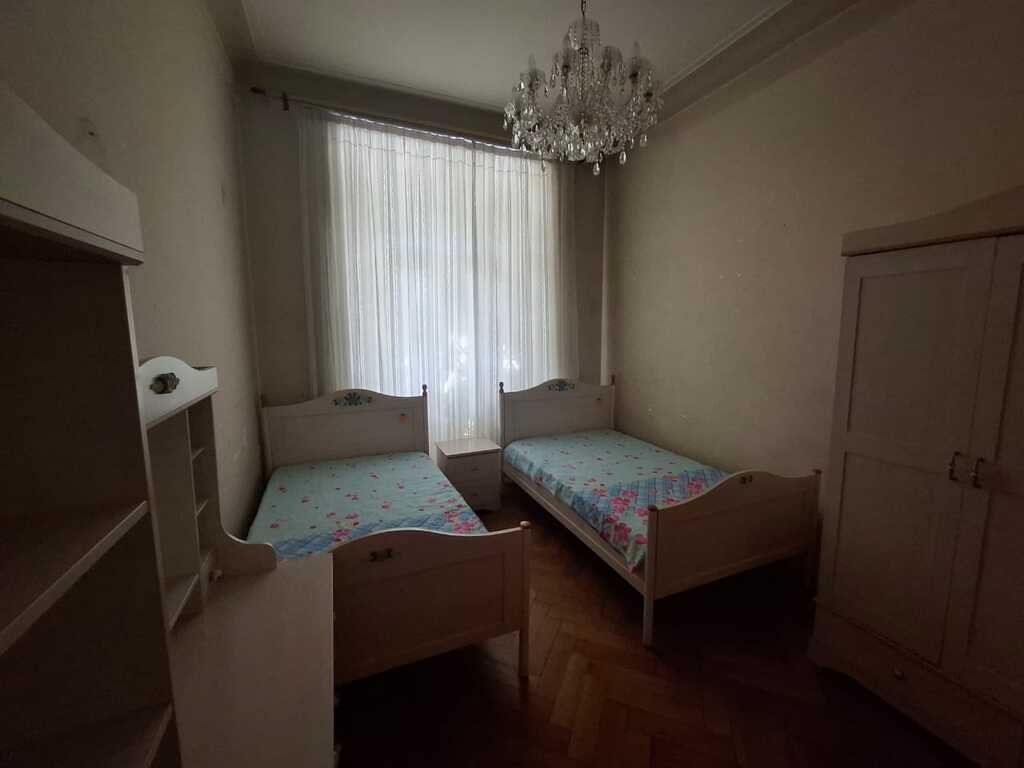 Satılır 6 otaqlı köhnə tikili 200 m² — Mənzil, Bakı (12)