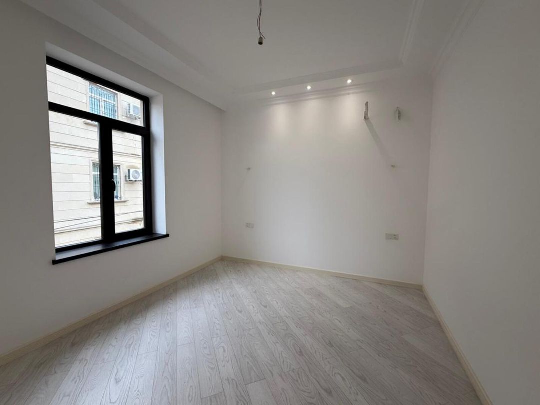 Satılır 6 otaqlı həyət evi/bağ evi 330 m² — Ev, villa, Bakı (6)