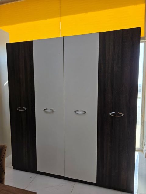 *Dolab satılır* Ölçüləri Eni 180sm, hünd 2m, derinlik 60sm — Bakı