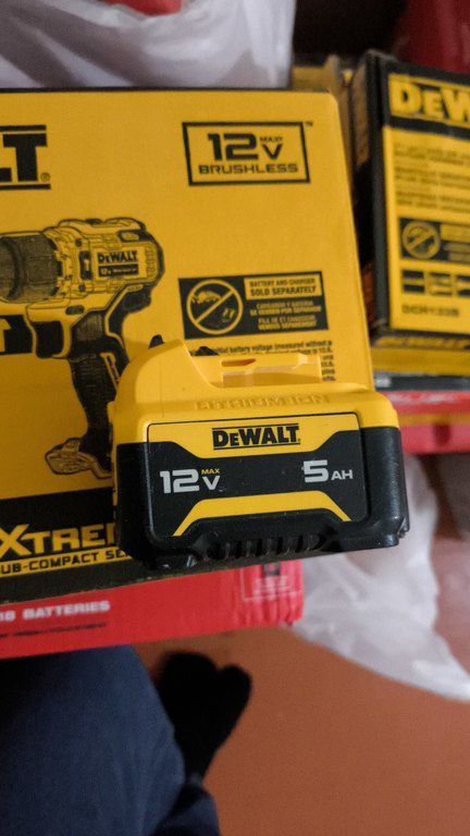 "DeWalt" batareyası — Təmir və inşaat, Bakı (5)