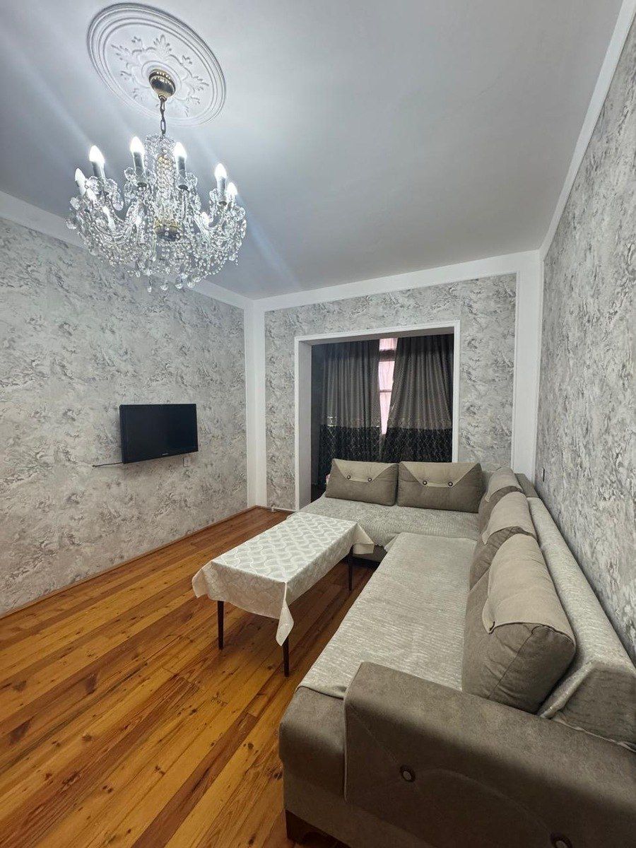 İcarəyə verilir 2 otaqlı köhnə tikili 68 m² — Mənzil, Bakı (8)