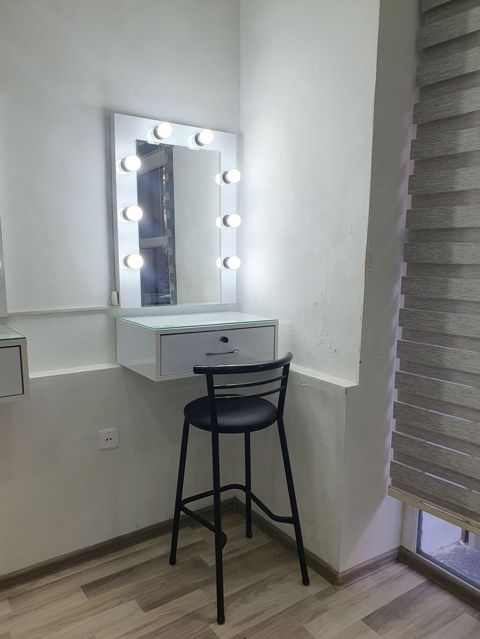 *Sada* 5ədəd salon güzgüsü 1 ədədi 85 Azn ünvan Şuvelan 4503 — Bakı