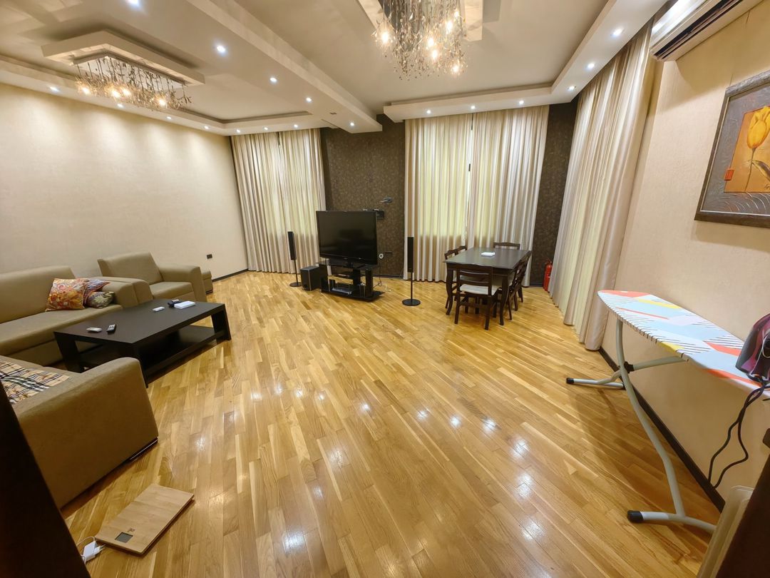 İcarəyə verilir 2 otaqlı köhnə tikili 85 m² — Mənzil, Bakı (2)