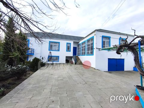 Satılır 6 otaqlı həyət evi/bağ evi 300 m²