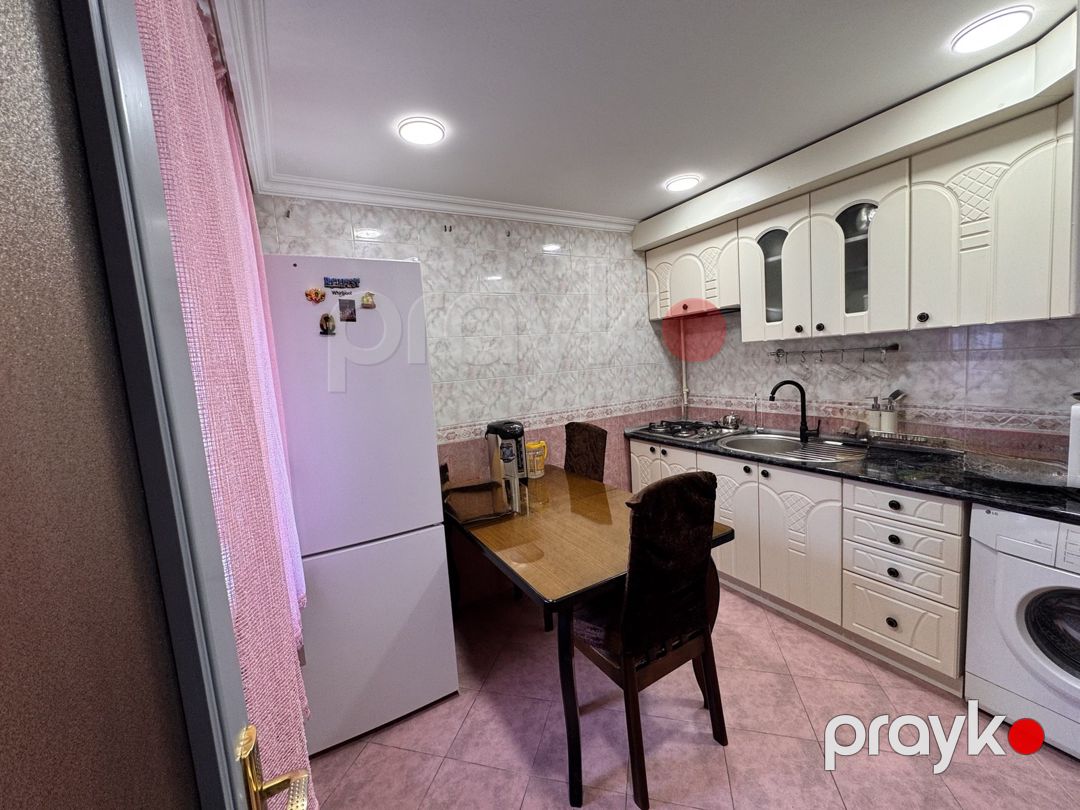 Satılır 3 otaqlı köhnə tikili 99 m² — Mənzil, Bakı (8)