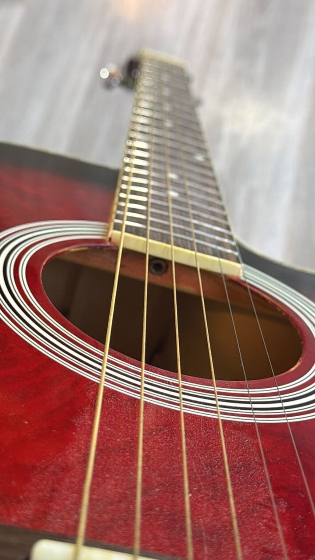 Akustik gitar – H.I.H brendi, qırmızı-sunburst rəngli, kəsikli — Gitarlar və digər simli alətlər, Sumqayıt (3)