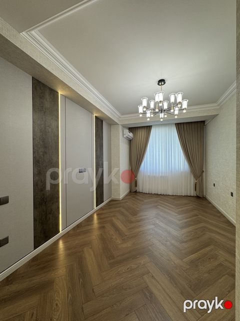 Satılır 2 otaqlı yeni tikili 68 m²