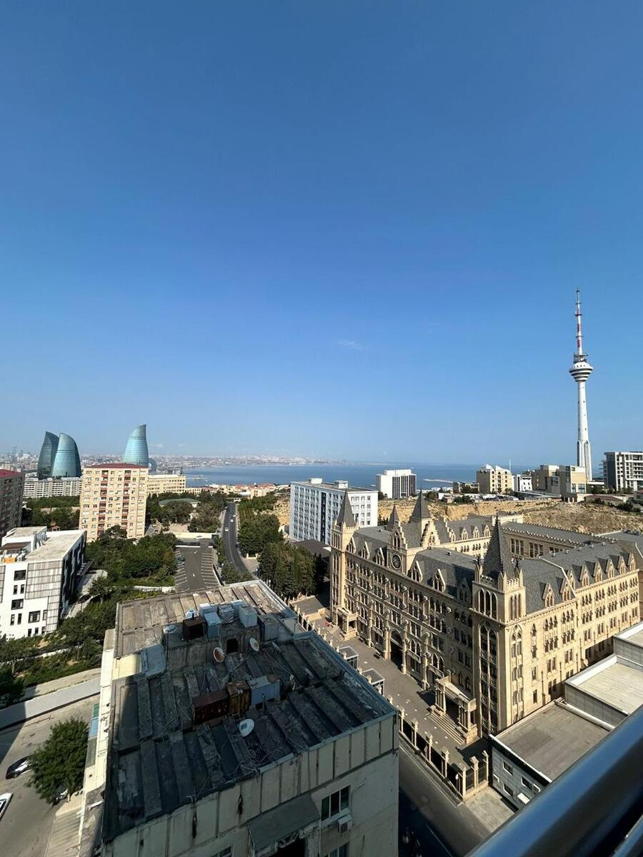 Satılır 3 otaqlı yeni tikili 152 m² — Mənzil, Bakı (2)