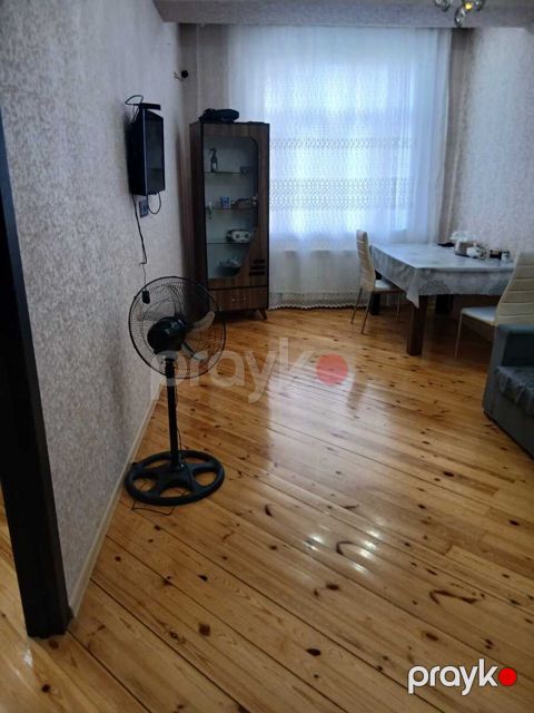 İcarəyə verilir 2 otaqlı yeni tikili 50 m²