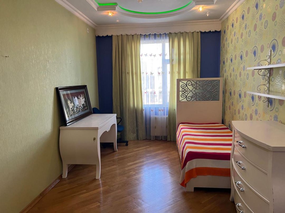 İcarəyə verilir 4 otaqlı yeni tikili 170 m² — Mənzil, Bakı (11)
