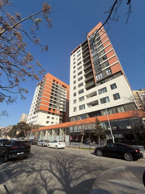 Satılır 3 otaqlı yeni tikili 118 m² — Bakı