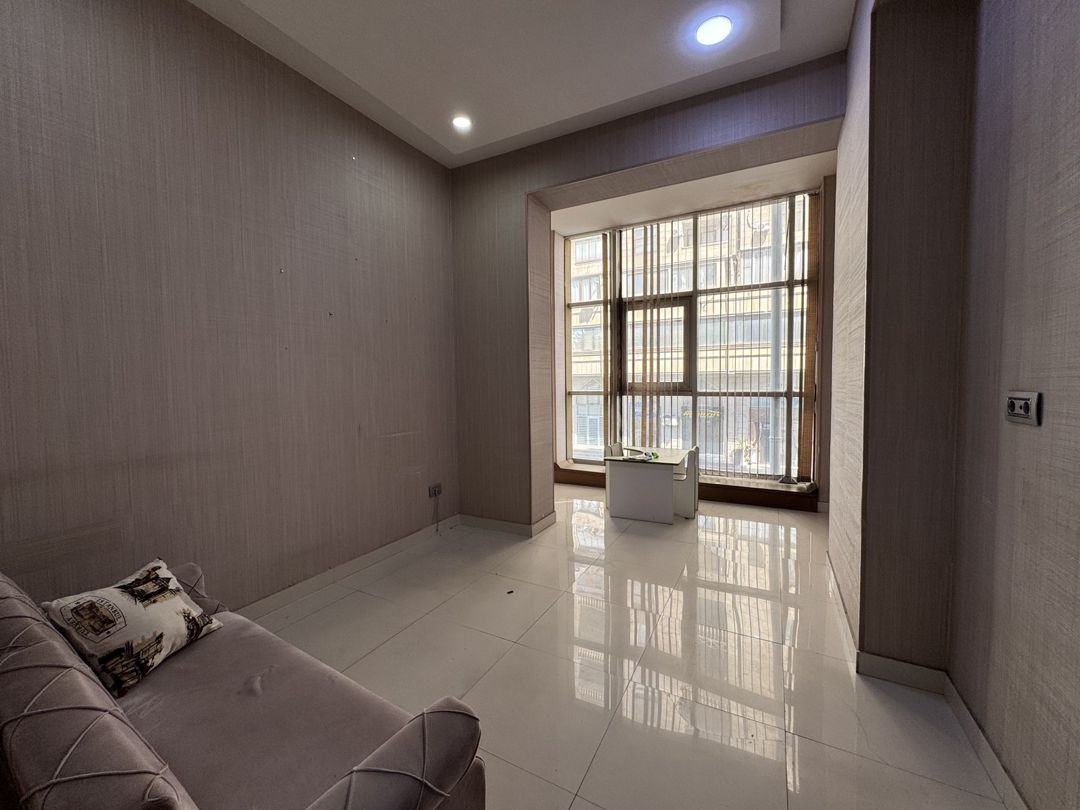 İcarəyə verilir 8 otaqlı ofis 230 m² — Ofis, Bakı (2)