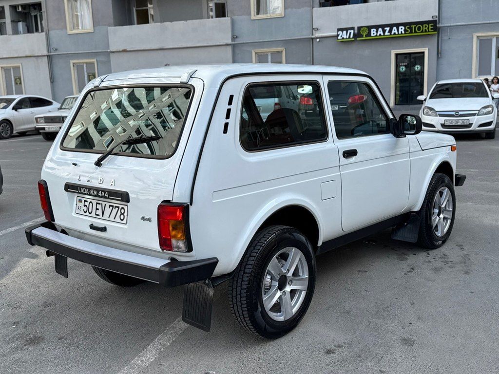 Lada (VAZ) Niva, 1.7 L, 2018 il, 63 000 km — Avtomobillər, Bakı (12)