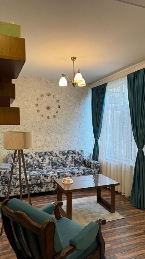 İcarəyə verilir 2 otaqlı köhnə tikili 50 m² — Bakı