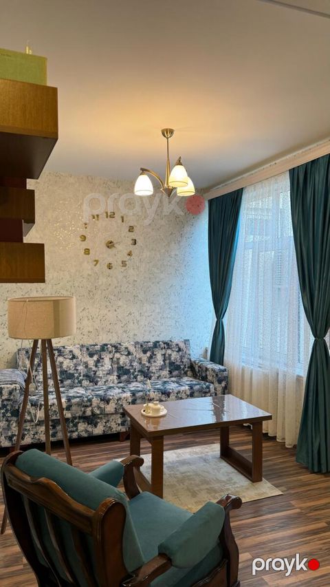 İcarəyə verilir 2 otaqlı köhnə tikili 50 m²