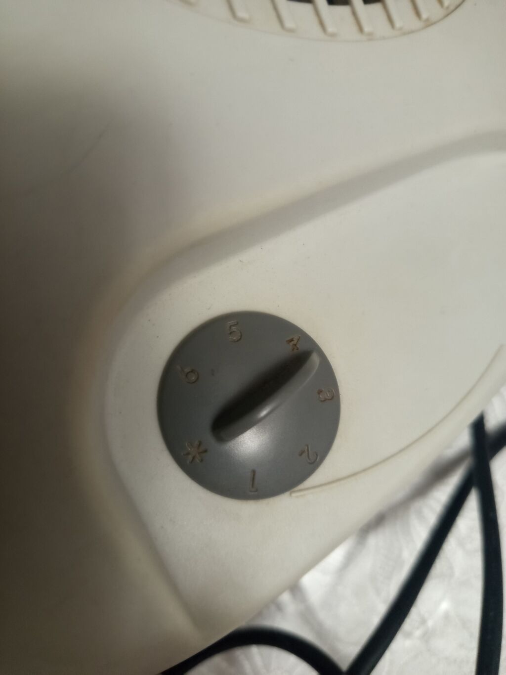 Delonghi elektrik fan qızdırıcısı - Kompakt stolüstü/yerüstü dizayn — Isıtıcılar və isı ventilatorları, Digah (2)
