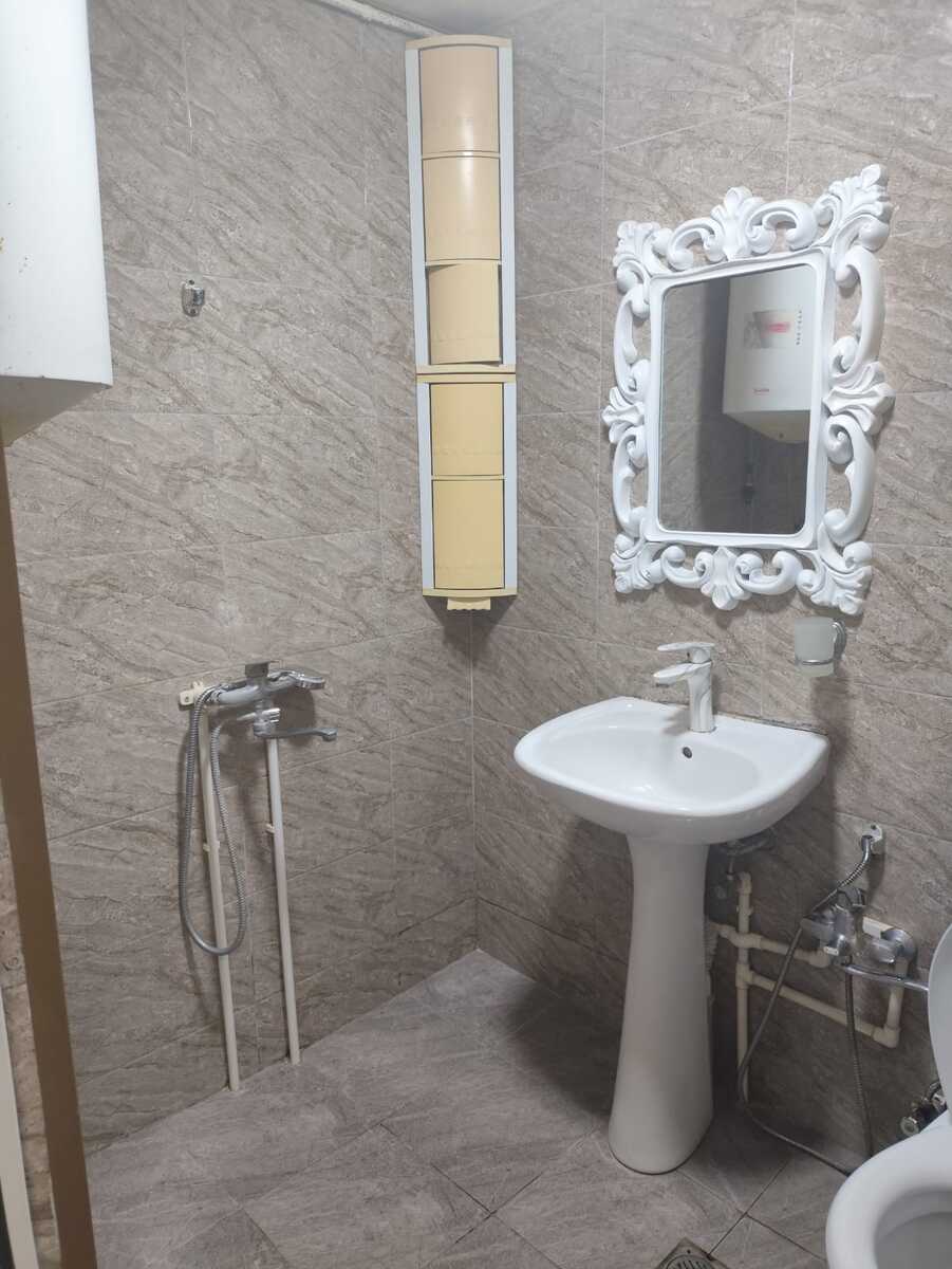 İcarəyə verilir 1 otaqlı köhnə tikili 40 m² — Mənzil, Bakı (11)
