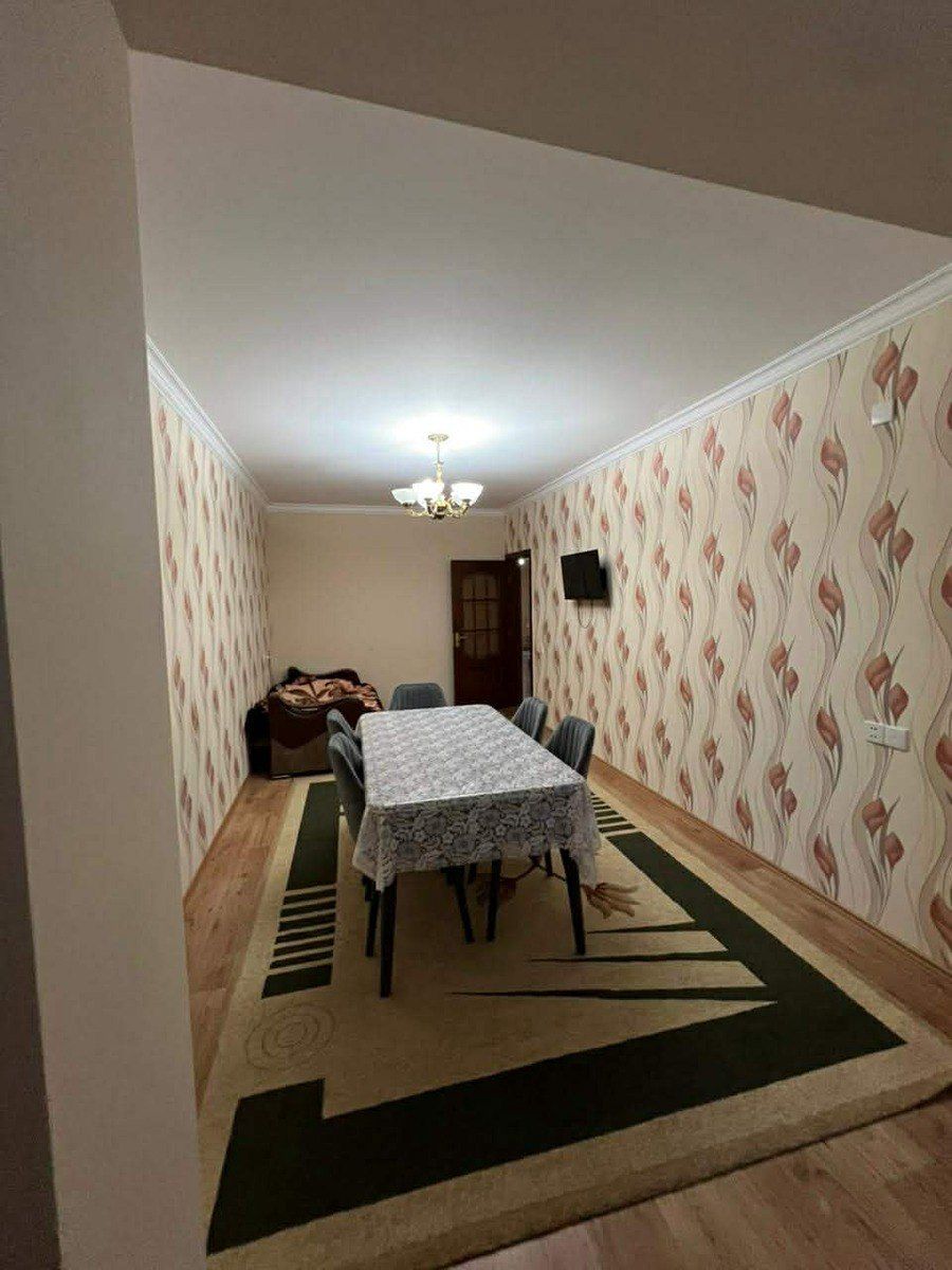 Satılır 4 otaqlı köhnə tikili 105 m² — Mənzil, Bakı (3)