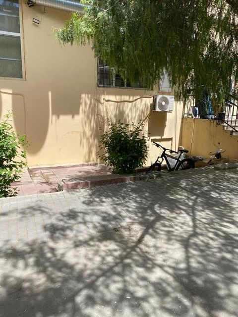 Satılır obyekt 45 m² — Bakı