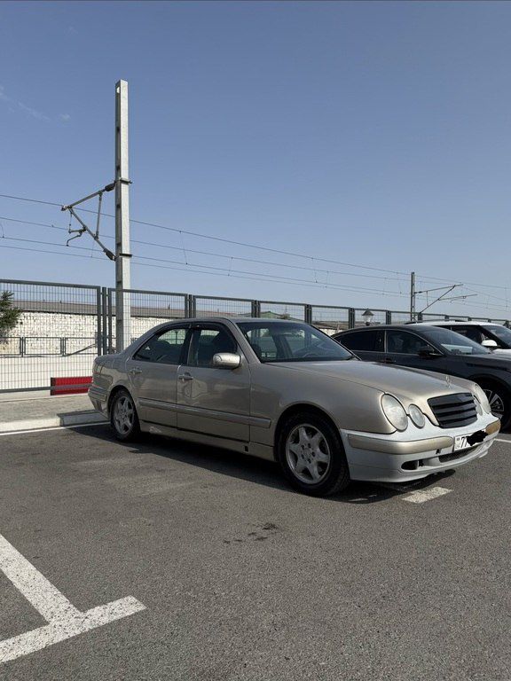 Mercedes E 320 4MATIC, 3.2 L, 1996 il, 300 000 km — Avtomobillər, Bakı (3)