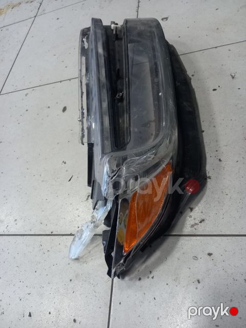 "Honda İnsight" fara şüşəsi təmiri — Bakı