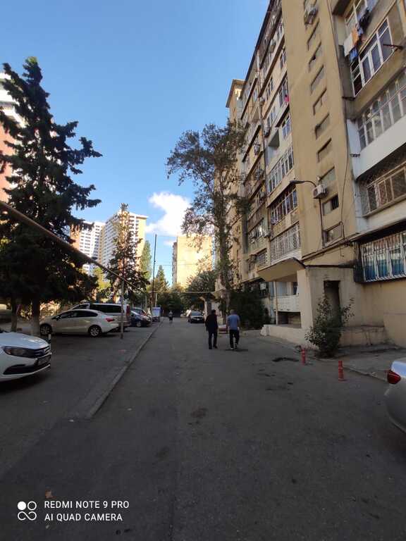 Satılır 2 otaqlı köhnə tikili 65 m² — Mənzil, Bakı (3)