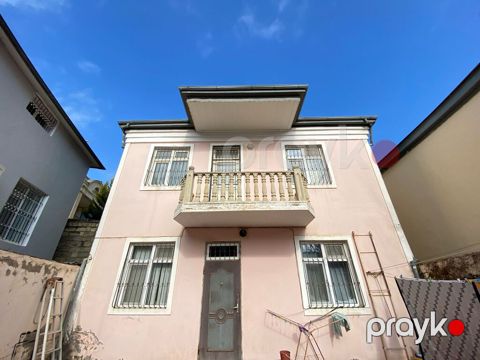 Satılır 4 otaqlı həyət evi/bağ evi 140 m²