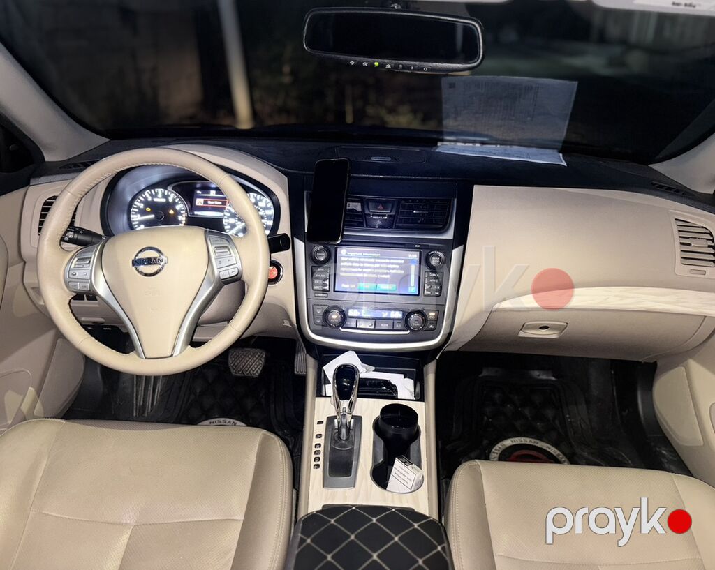 Nissan Altima: 2.5 l Sedan 99-SZ-935 — Avtomobillər, Novxanı (5)