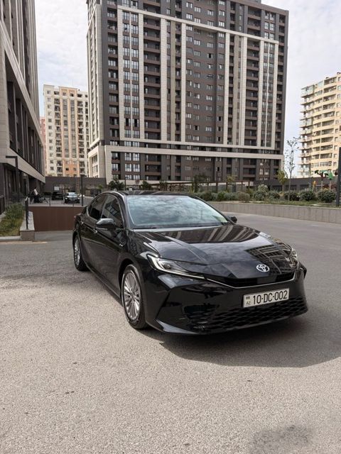 Toyota Camry, 2.0 L, 1 kWh, 2024 il, 51 000 km — Bakı