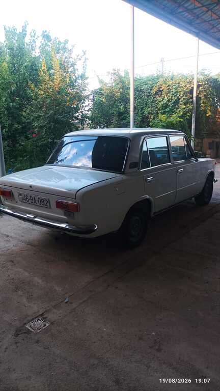 Lada (VAZ) 21011, 1.3 L, 1976 il, 300 000 km — Avtomobillər, Naftalan (3)