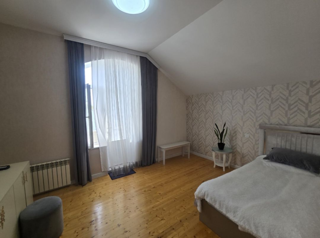Satılır 4 otaqlı həyət evi/bağ evi 220 m² — Ev, villa, Bakı (6)