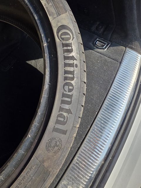 Continental şinləri 245/40 R20 — Bakı