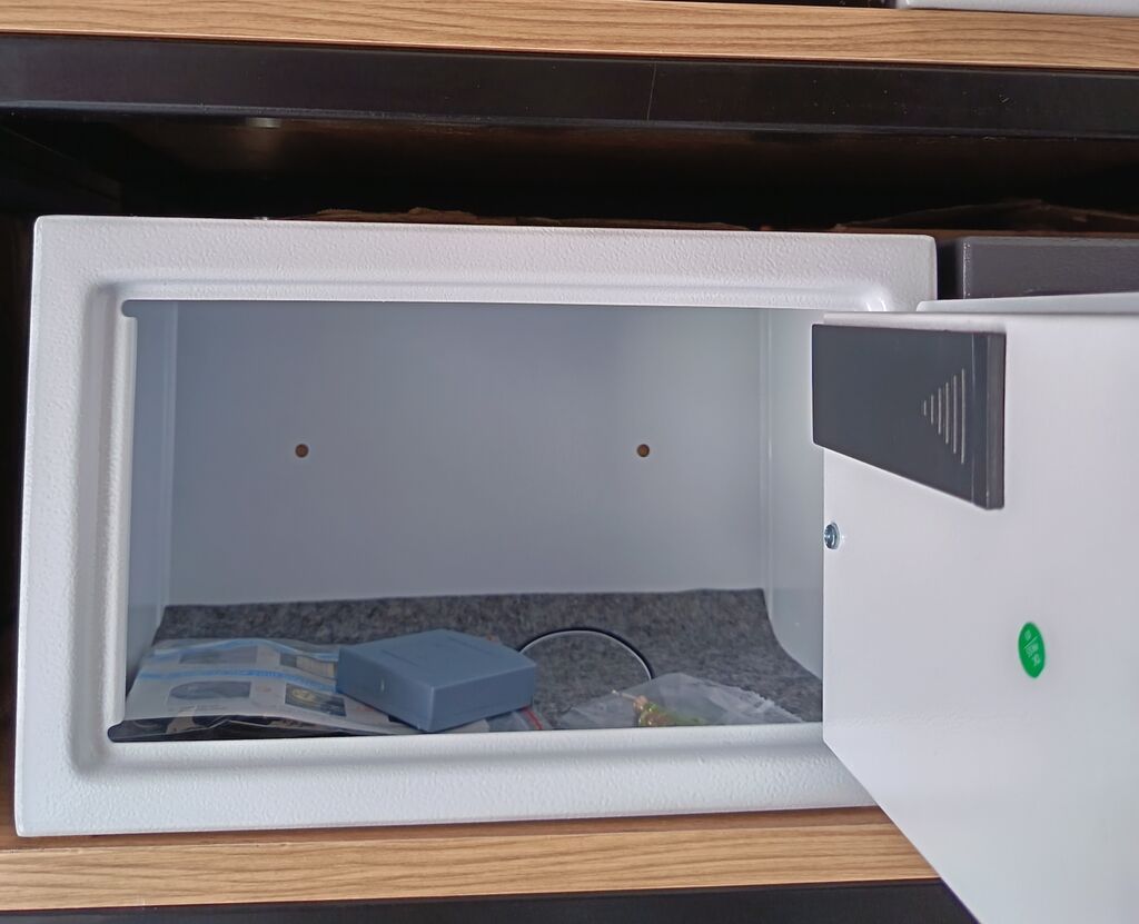 Starsafe elektron seyf Ölçüləri:20x20x31 - Rəqəmsal klaviatura ilə — Seyfləri, Bakı (3)