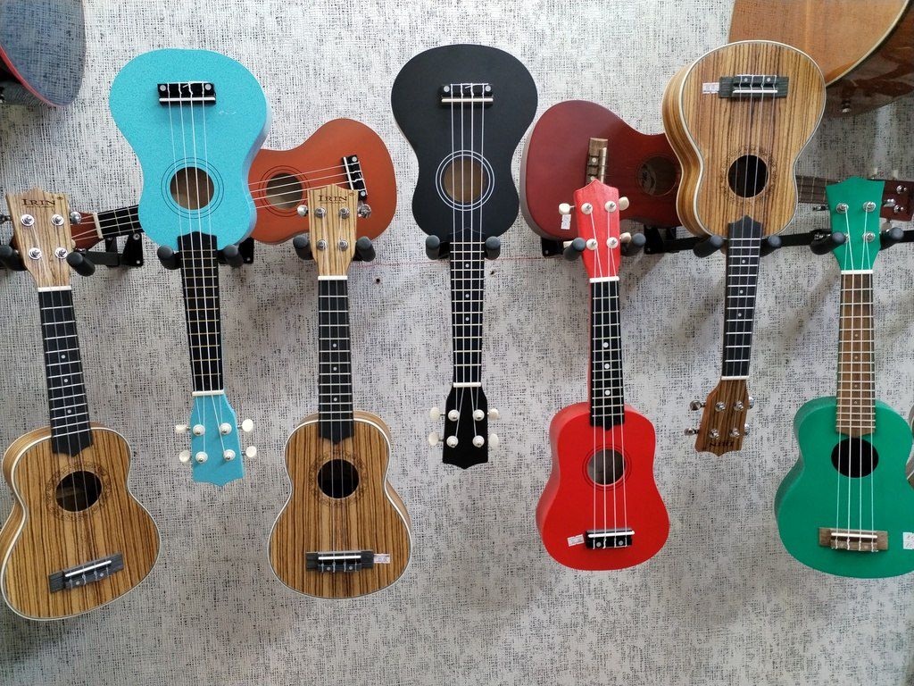 Gitara ukulelelər — Musiqiə alətləri, Bakı (4)