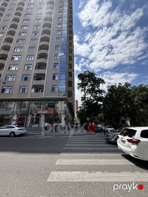 Satılır obyekt 67 m²