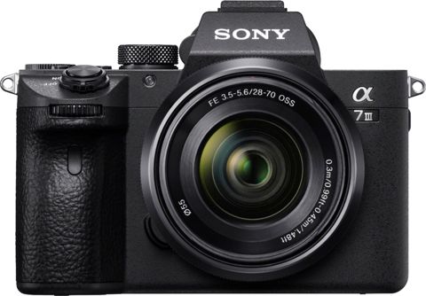 Sony A7 III kit 28-70mm f/3.5-5.6 OSS — Bakı