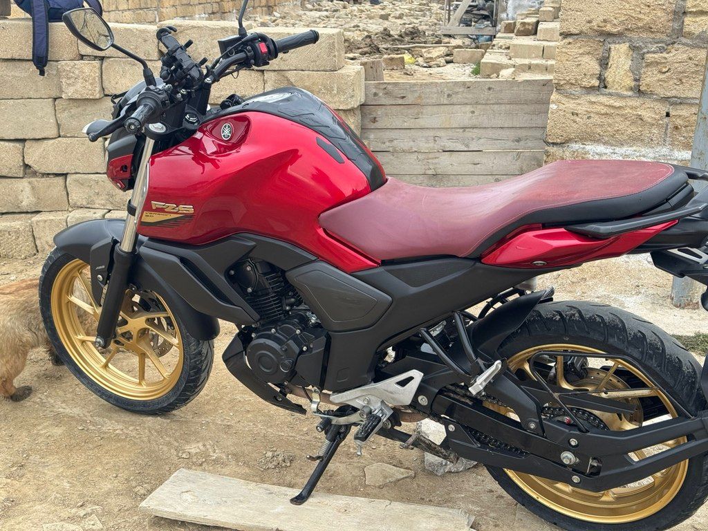 Yamaha FZ-S FI Deluxe, 150 sm3, 2023 il, 23 000 km — Motosikletlər, Bakı (2)