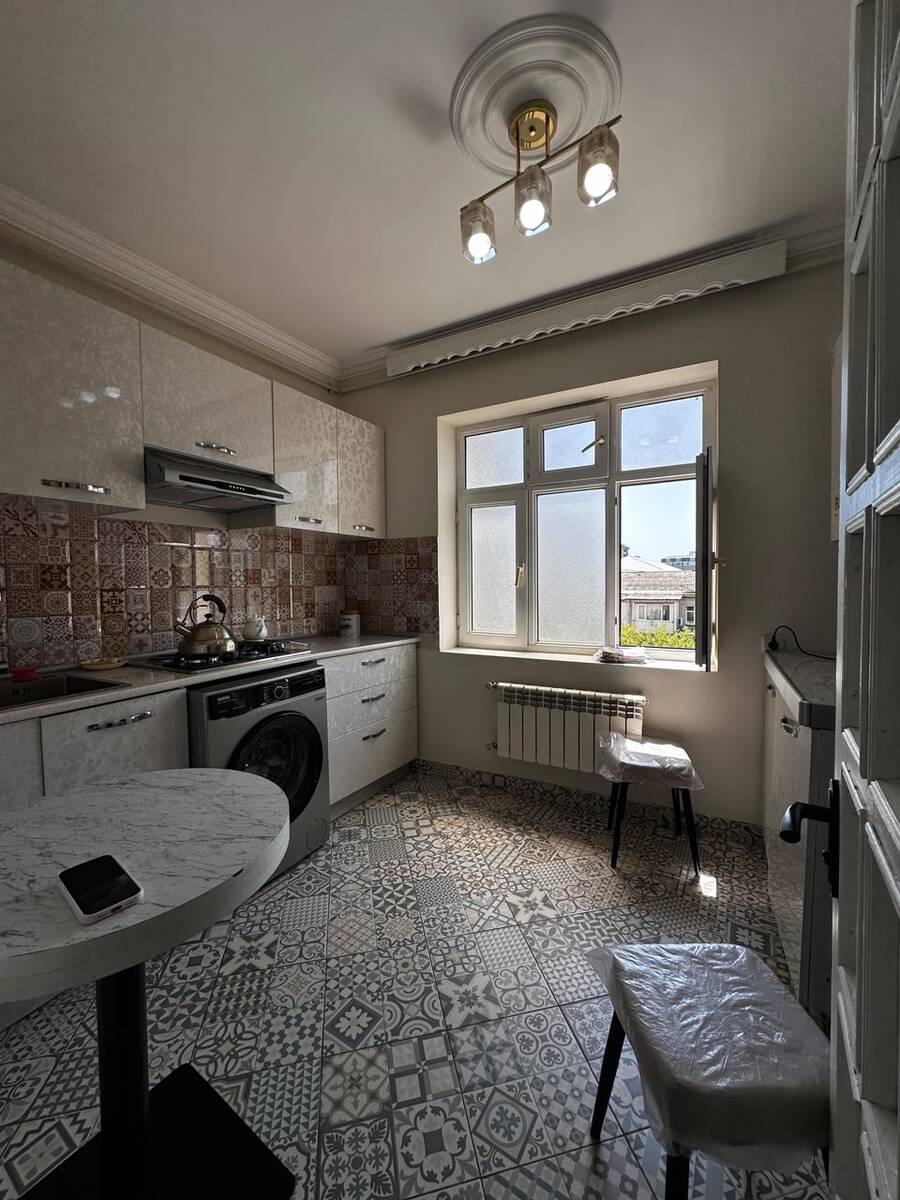 Satılır 2 otaqlı köhnə tikili 60 m² — Mənzil, Bakı (4)