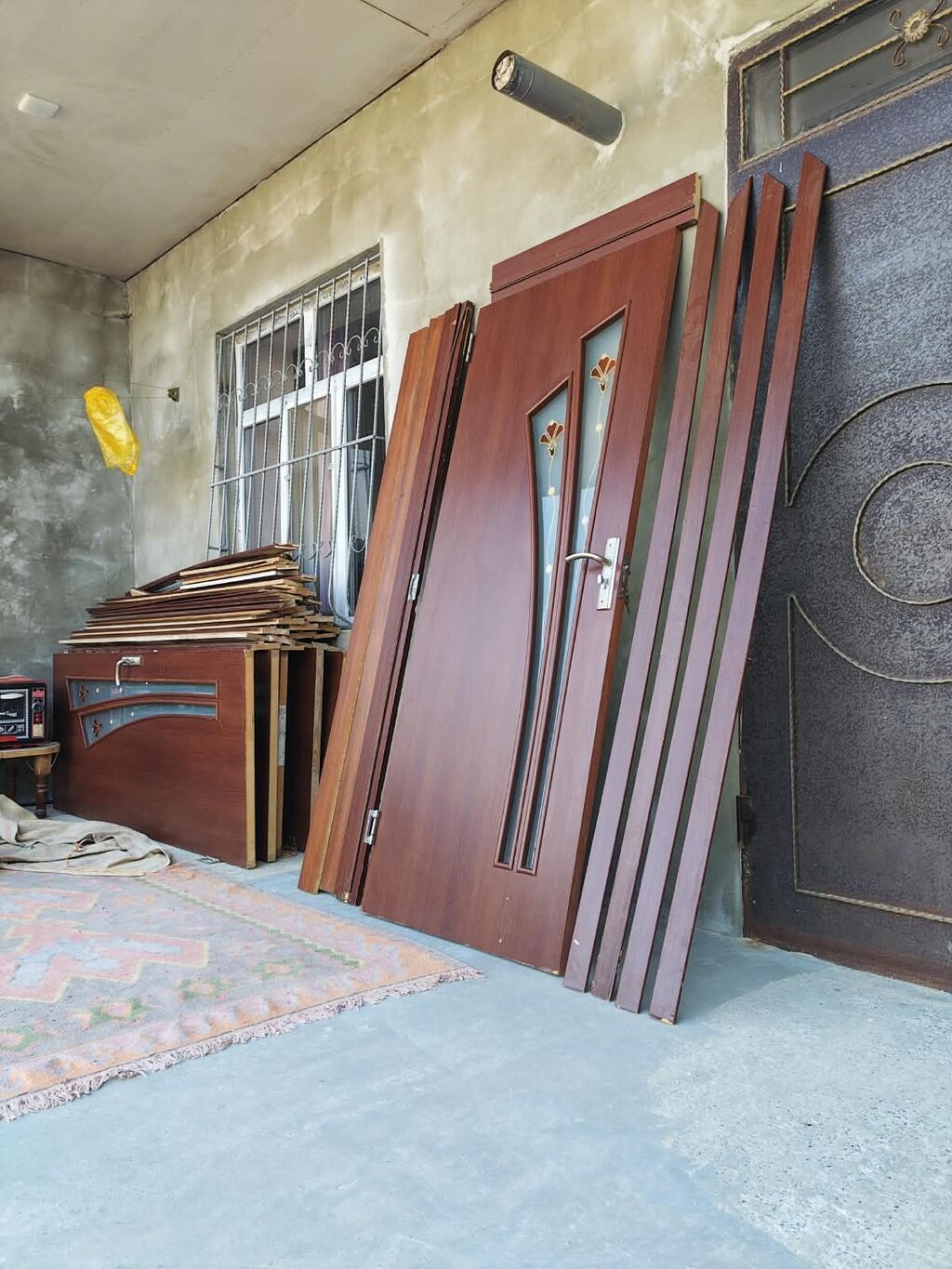 Otaq qapısı dəsti - Material: taxta əsaslı, tünd qəhvəyi rəngli örtük — Pəncərələr, qapılar, balkonlar, Digah (2)