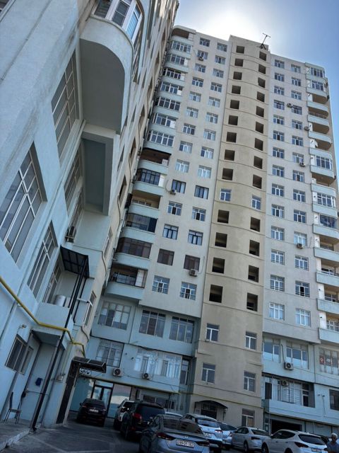 Satılır 2 otaqlı yeni tikili 60 m² — Bakı