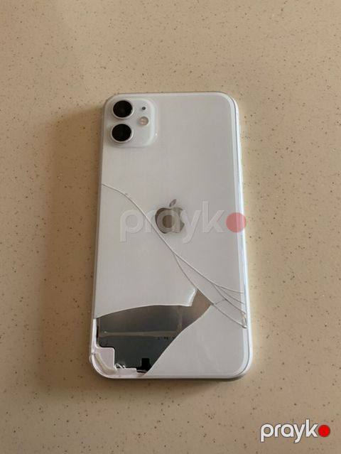 Apple iPhone 11, Ağ, Arxa Qırıq