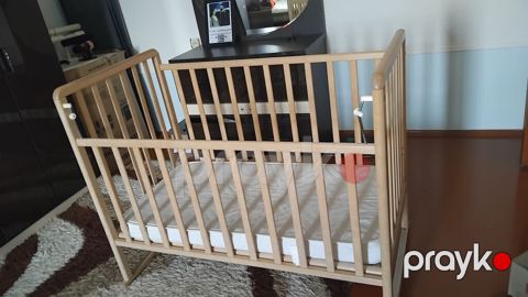 Oğlan və qız üçün, İşlənmiş, Dördbucaq, Beşik, Dəstsiz, Matras ilə, Yellənmə mexanizmi ilə