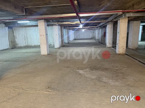 Satılır obyekt 200 m²