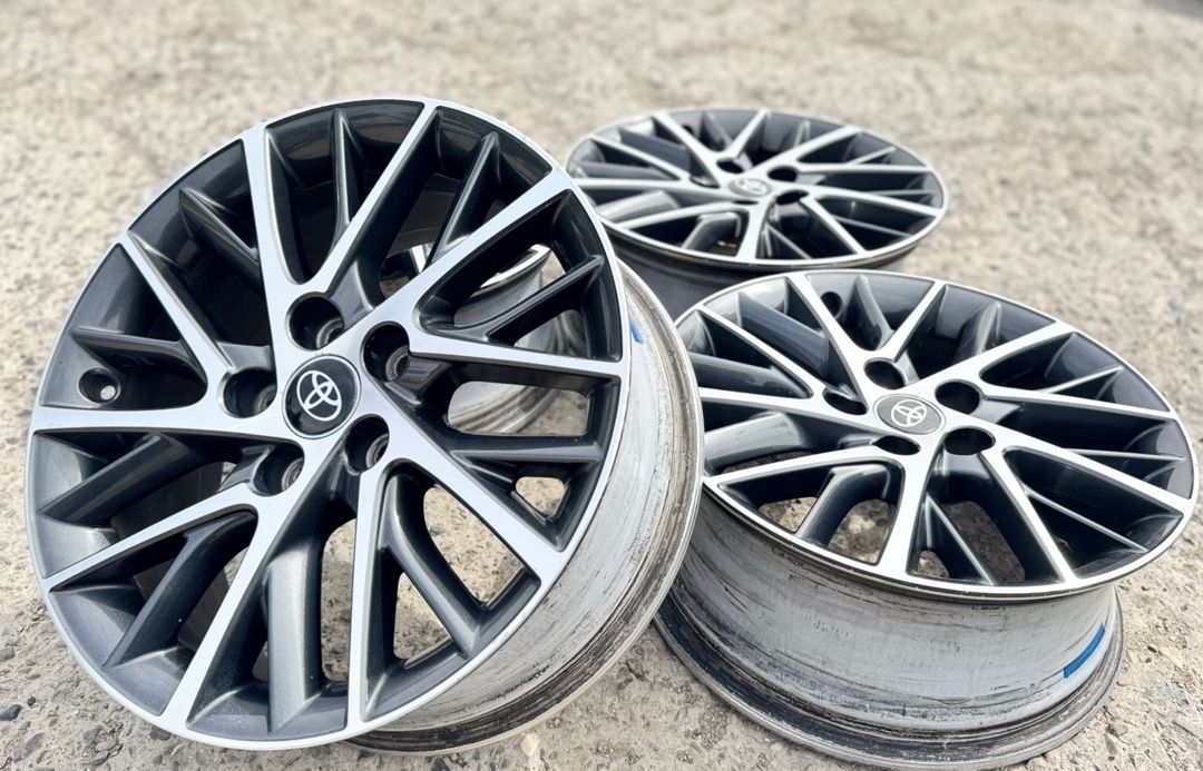 Toyota disklər R17 — Ehtiyat hissələri və aksesuarlar, Bakı (3)