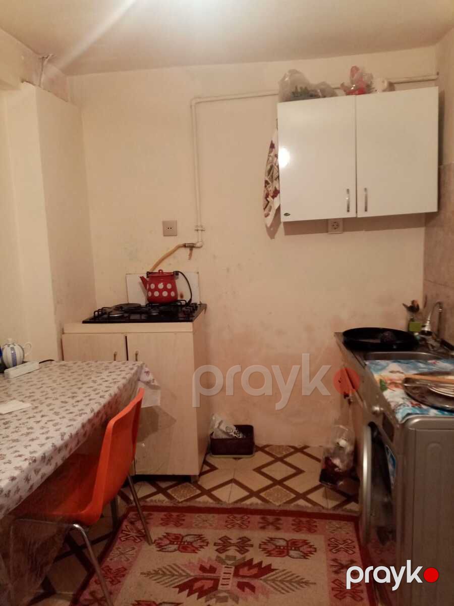 İcarəyə verilir 1 otaqlı köhnə tikili 41 m² — Mənzil, Bakı (6)