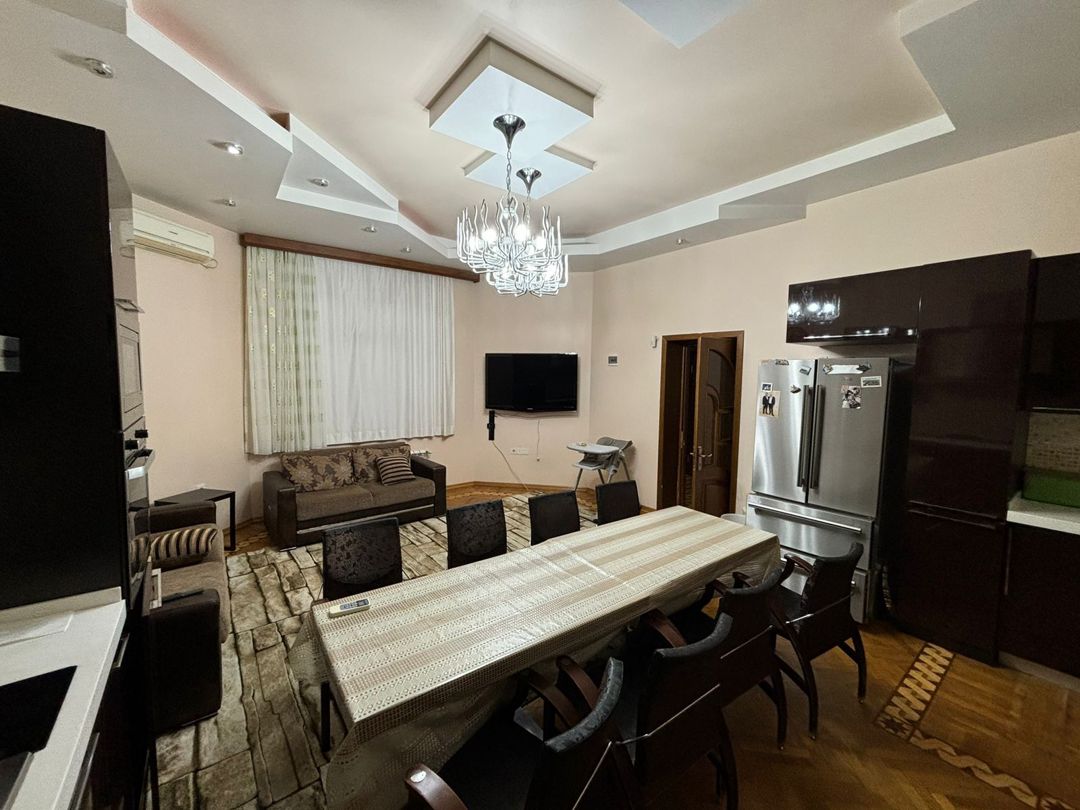Satılır 9 otaqlı həyət evi/bağ evi 500 m² — Ev, villa, Bakı (12)