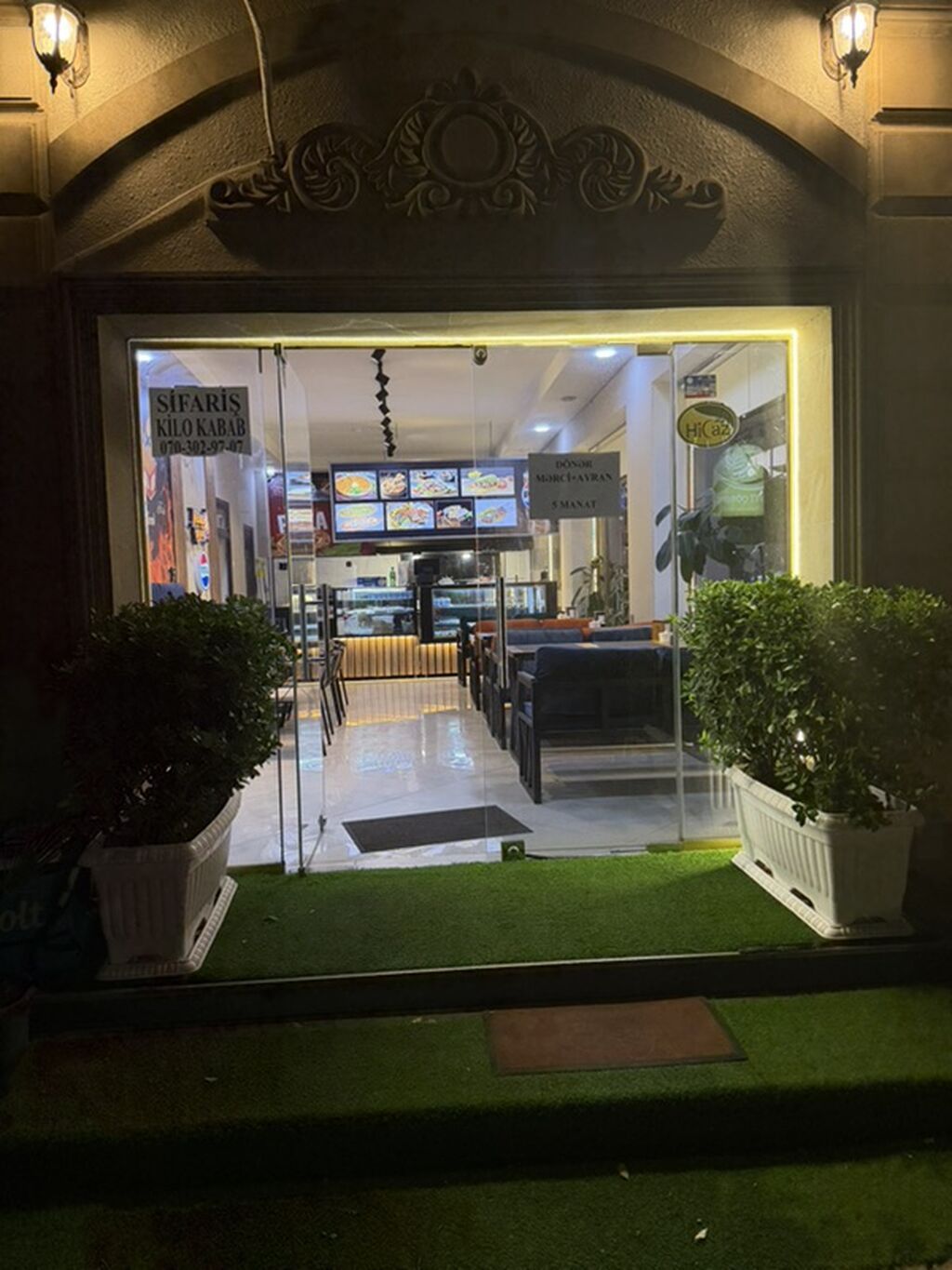 Pizza, Pide, Lahmacun və Kabab-Dürüm restoranı - Mərkəzi yerdə — Əmlak, Bakı (4)